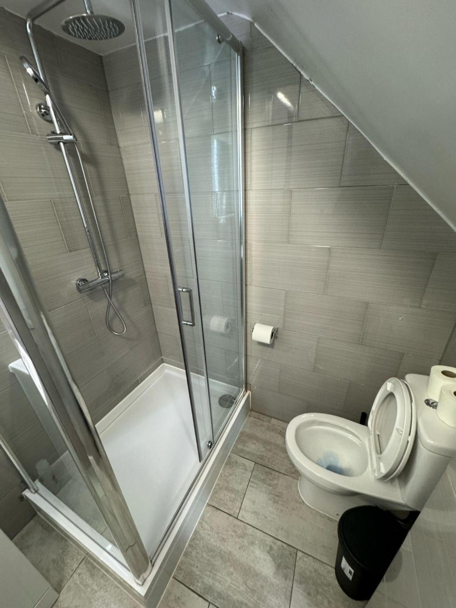 149 Budget Guesthouse Londra Esterno foto